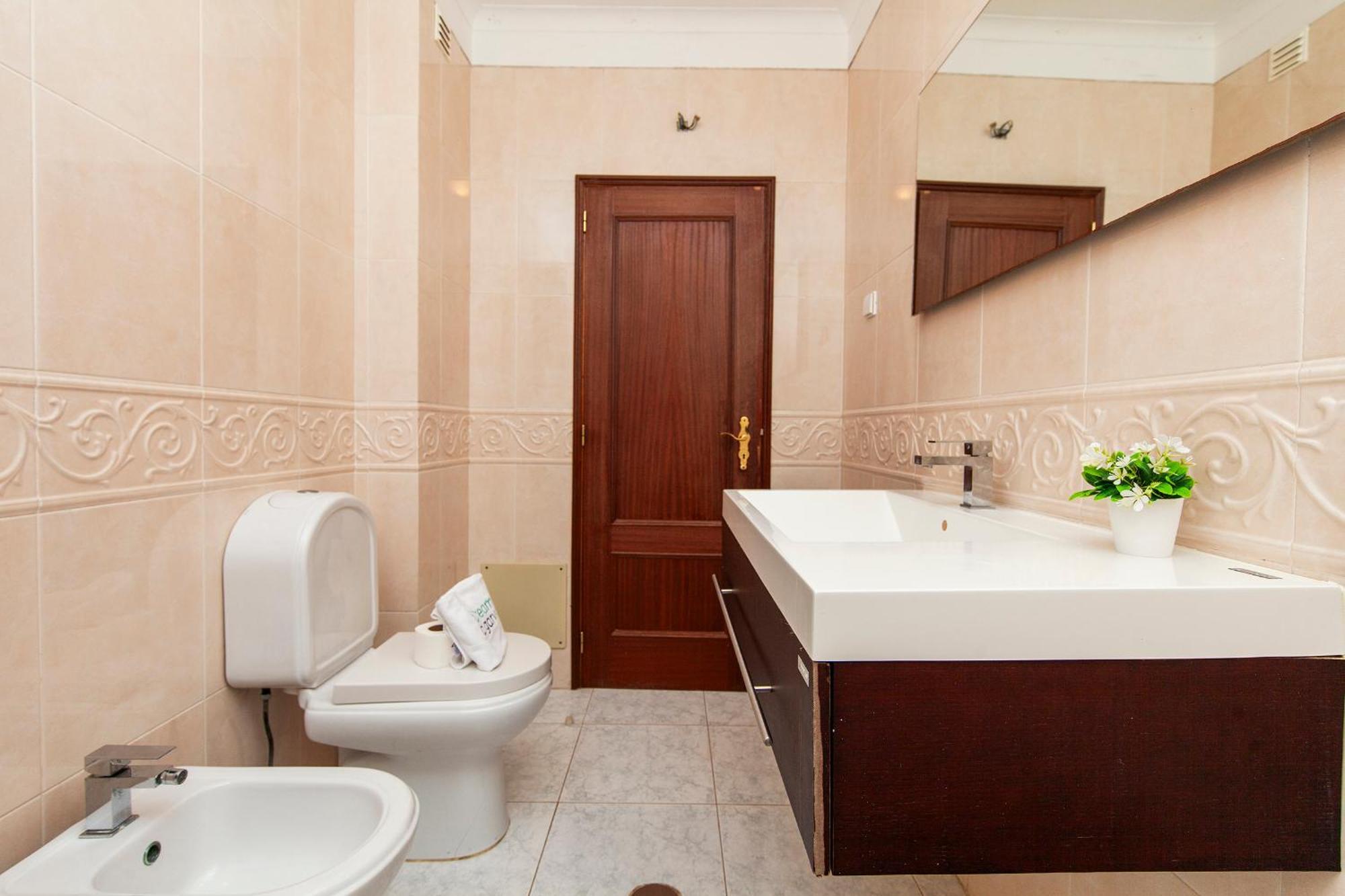 B37 - City Central Door Apartment Lagos Esterno foto