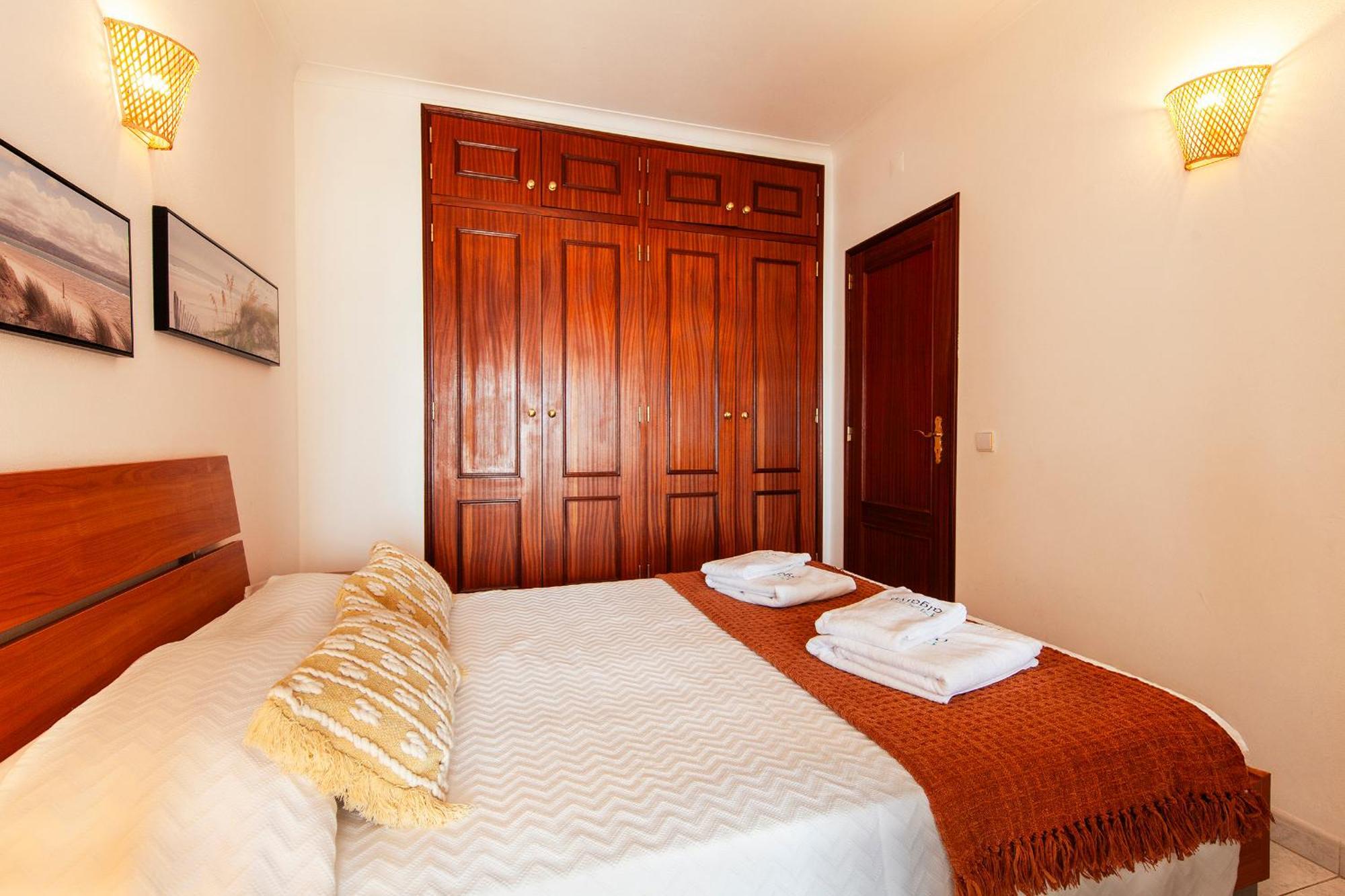 B37 - City Central Door Apartment Lagos Esterno foto